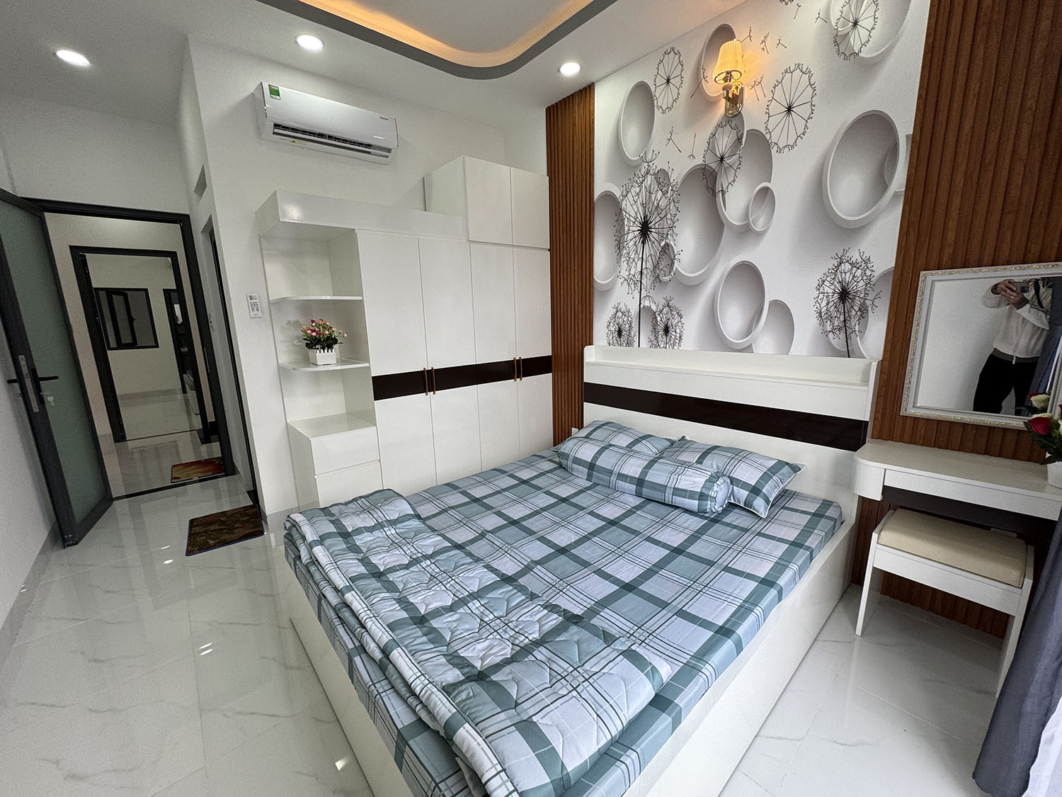 Nhà phố 3 lầu t.kế Tân Cổ Điển, full nội thất cao cấp, hẻm xe hơi khu VIP Lê Lợi-Gần ĐH Công Nghiệp